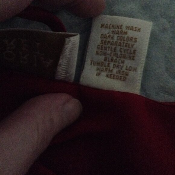 Vintage 1990s '90s Victoria's Secret Red Satin Robe with Belt - Picture 8 of 8